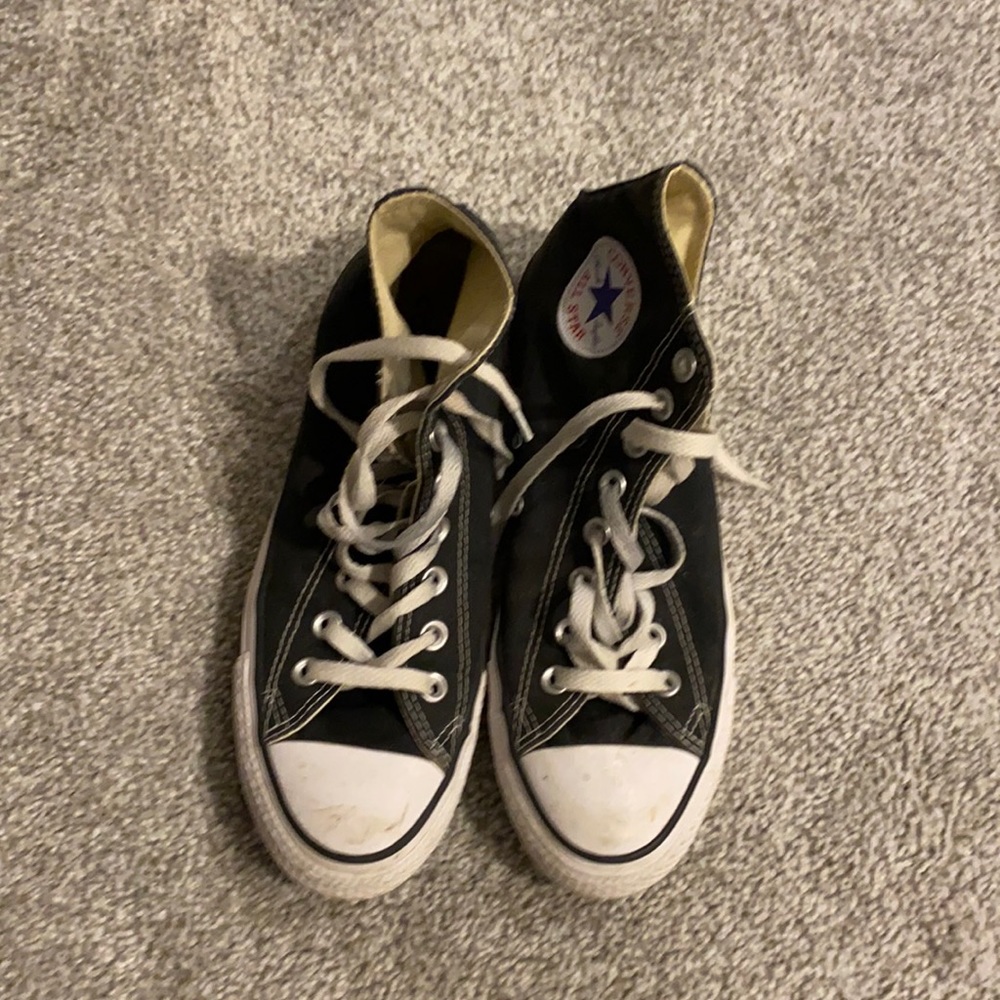 Black high top converse